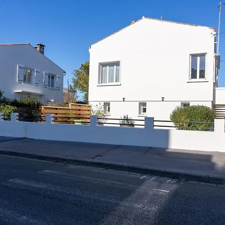 Maison Foncillon-chay Classee Pmr Ferienhaus *